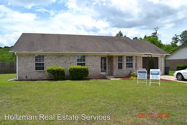 1st image of 834 Ann Dr