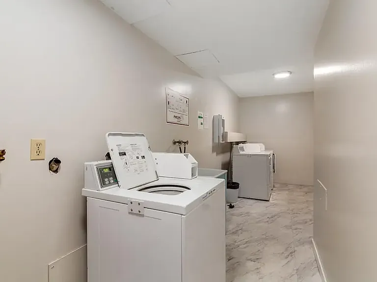 2253 Southview Dr SE — Photo 14