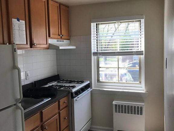 Generous Counter Space