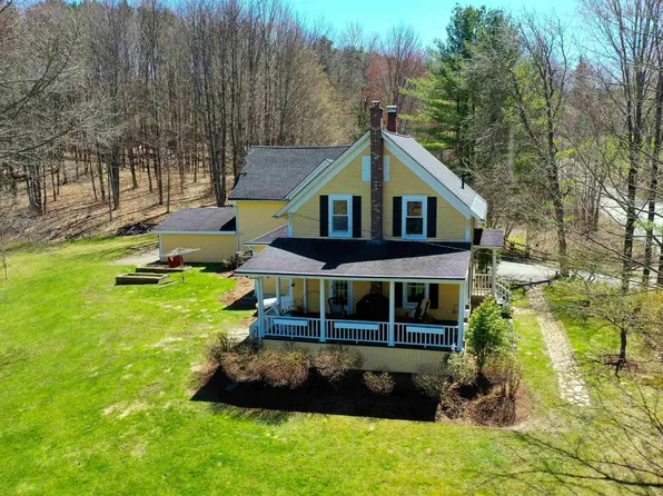 353 Mount Vernon Street, Newport City, VT 05855