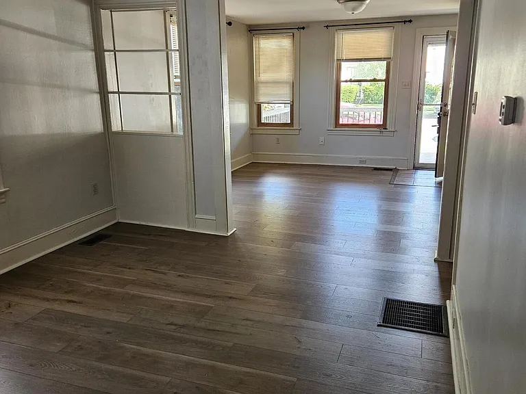 465 W Main St — Photo 4