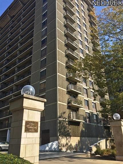 1st image of 12500 Edgewater Dr APT 1005