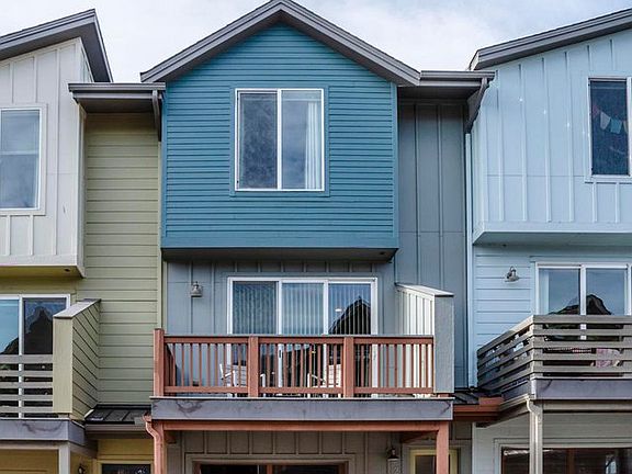 3rd image of 2164 E Hecla Dr #B