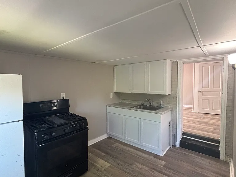 18 Eichelberger St #2 — Photo 1
