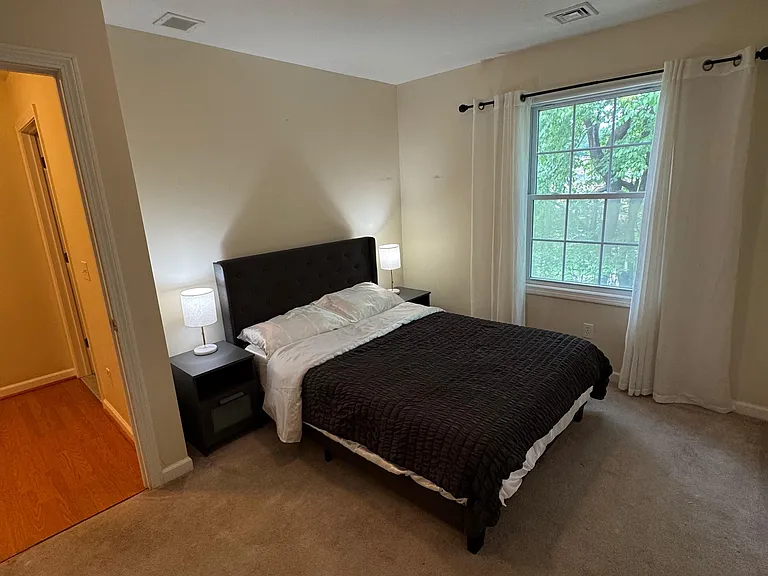 2 Moore St #4 — Photo 7