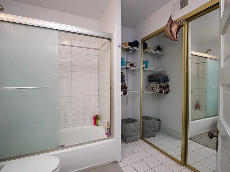 1211 W Melrose St #3 — Photo 17