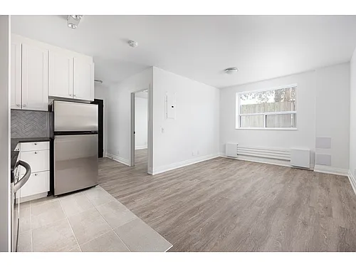 2701 Eglinton Ave W Photo 1