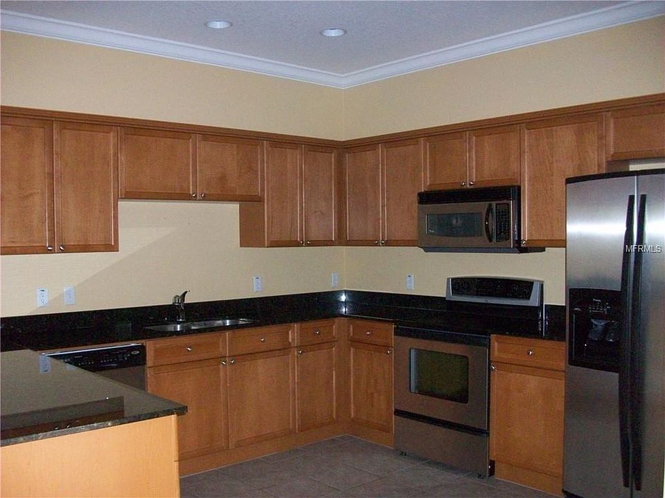 2nd image of 264 Valencia Cir