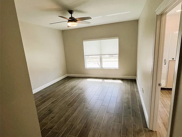 636 Parsons Way — Photo 3