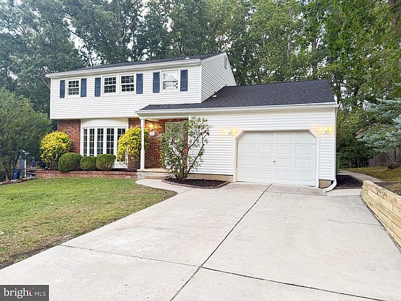 2nd image of 11 Silver Birch Rd