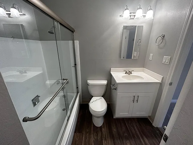 22 Coleman Pl #11 — Photo 7