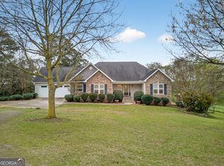1211 Parham Town Rd, Bowman, GA 30624