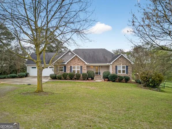 1211 Parham Town Rd, Bowman, GA 30624