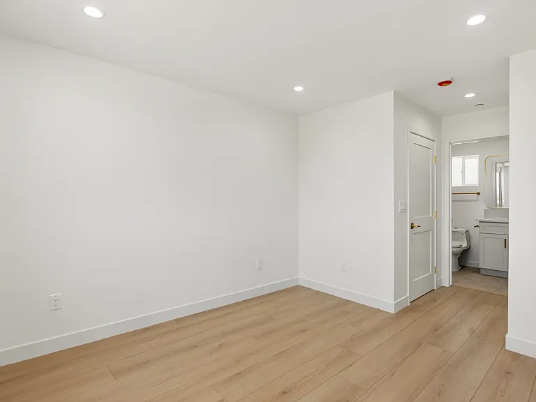 11502 Valjean Ave #1/2 — Photo 10