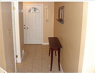 3rd image of 311 Canterbury Ct