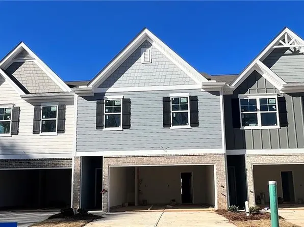 11713 Mendenhall Ct, Hampton, GA 30228