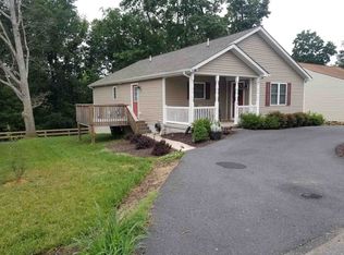 912 Frye St, Waynesboro, VA 22980