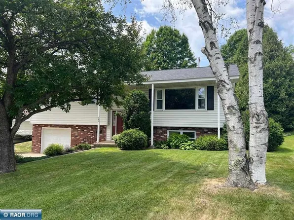 501 N Van Buren Ave, Eveleth, MN 55734