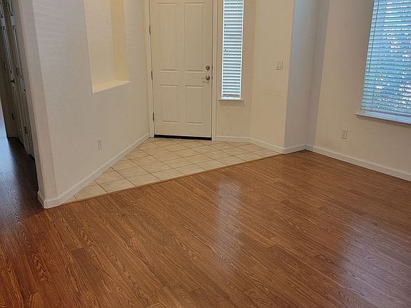 5th image of 2120 Bradburn Dr