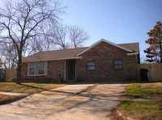 1620 NE 6th Ter, Moore, OK 73160