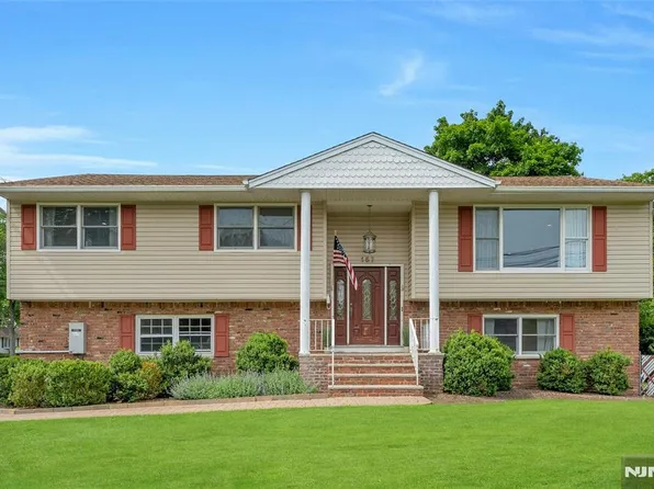 157 Harriot Ave, Harrington Park, NJ 07640