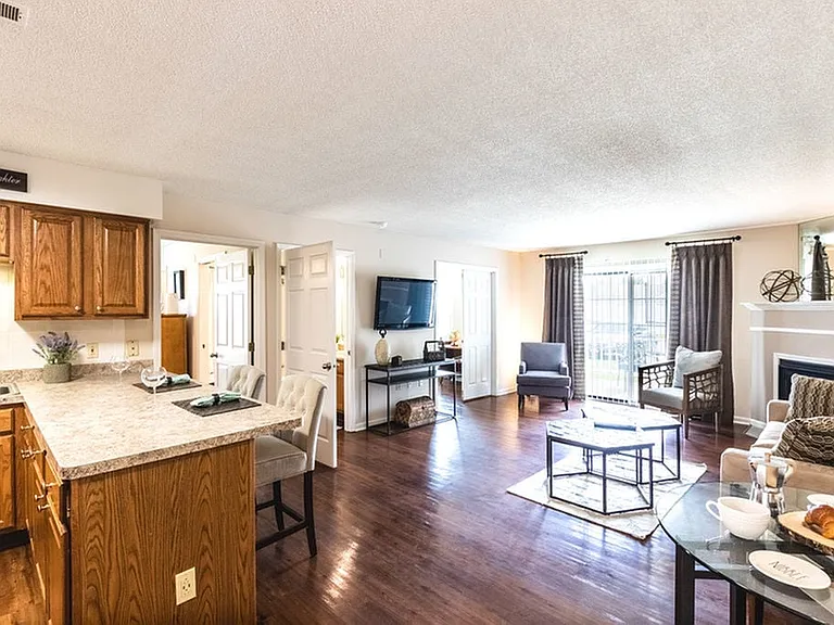 Windsong Place Apartments — Photo 11