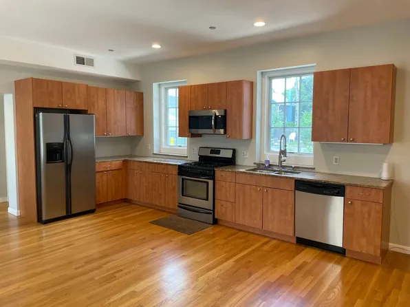 1488 Westminster St #4, Providence, RI 02909