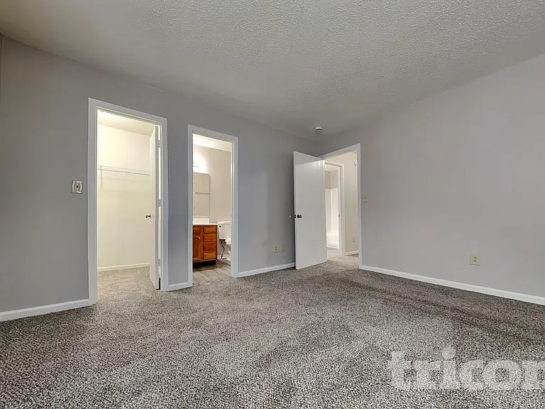 6453 Townsend Way — Photo 7