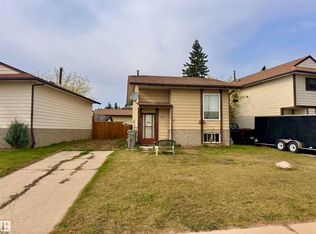 9704 104th St, Morinville, AB T8R1C8