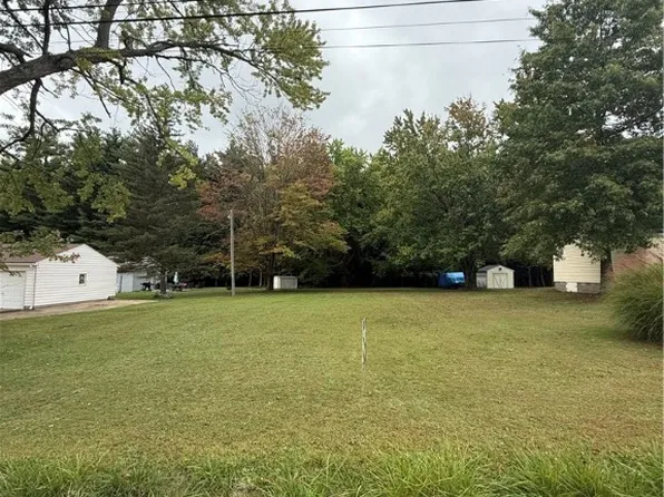 137 Winding Way, Jamestown, PA 16134