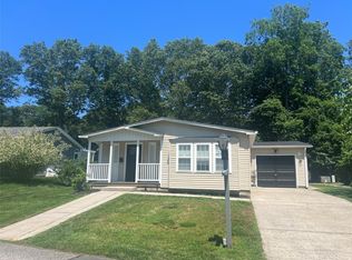 1407 Middle Rd UNIT 4, Calverton, NY 11933