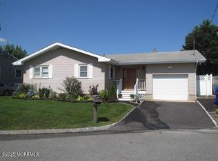 36 Commodore Dr, Brick, NJ 08723