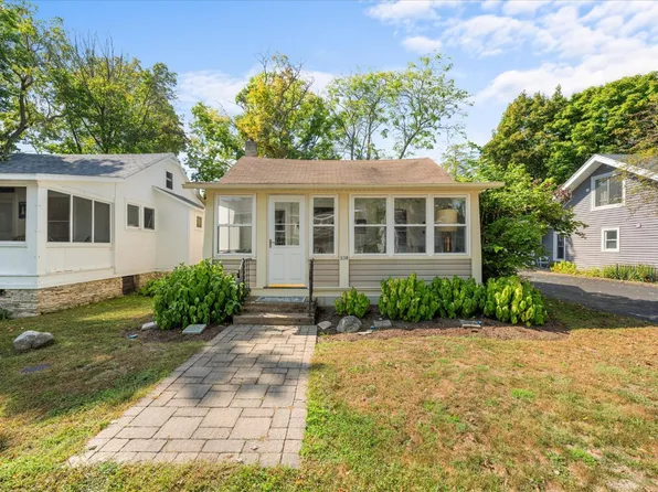 336 Peach Ave, Lakeside Marblehead, OH 43440