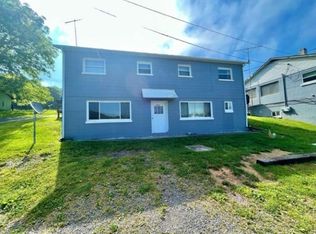 2073 Castleton Rd, Max Meadows, VA 24360