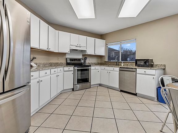 5th image of 4208 Creekway St #1D-688274