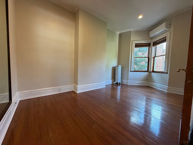 161 Park Hill Ave #2 — Photo 6