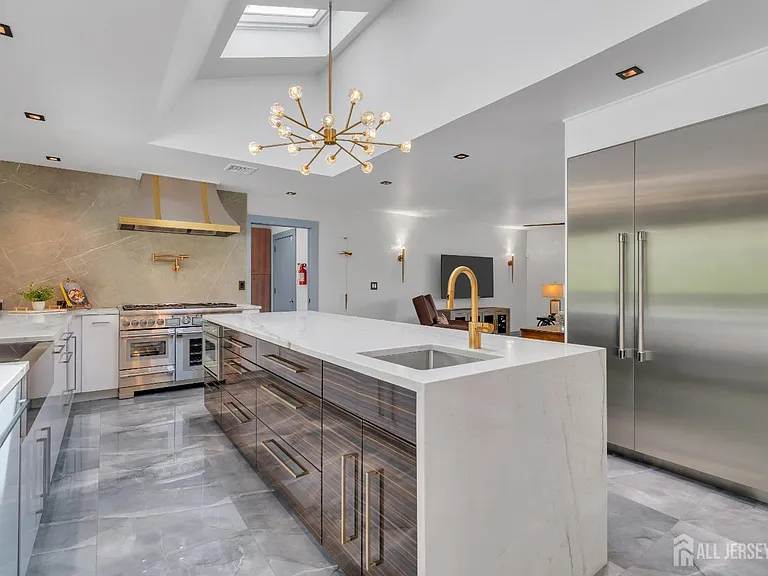 792 Partridge Dr — Photo 18