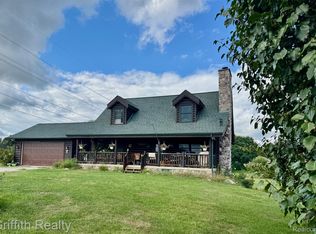 5748 W Coon Lake Rd, Howell, MI 48843