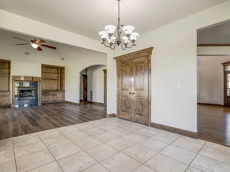 22525 Lindy Ter — Photo 42
