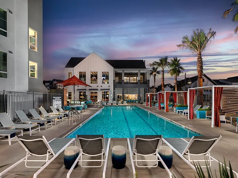 Pool The Residences at Cota Vera