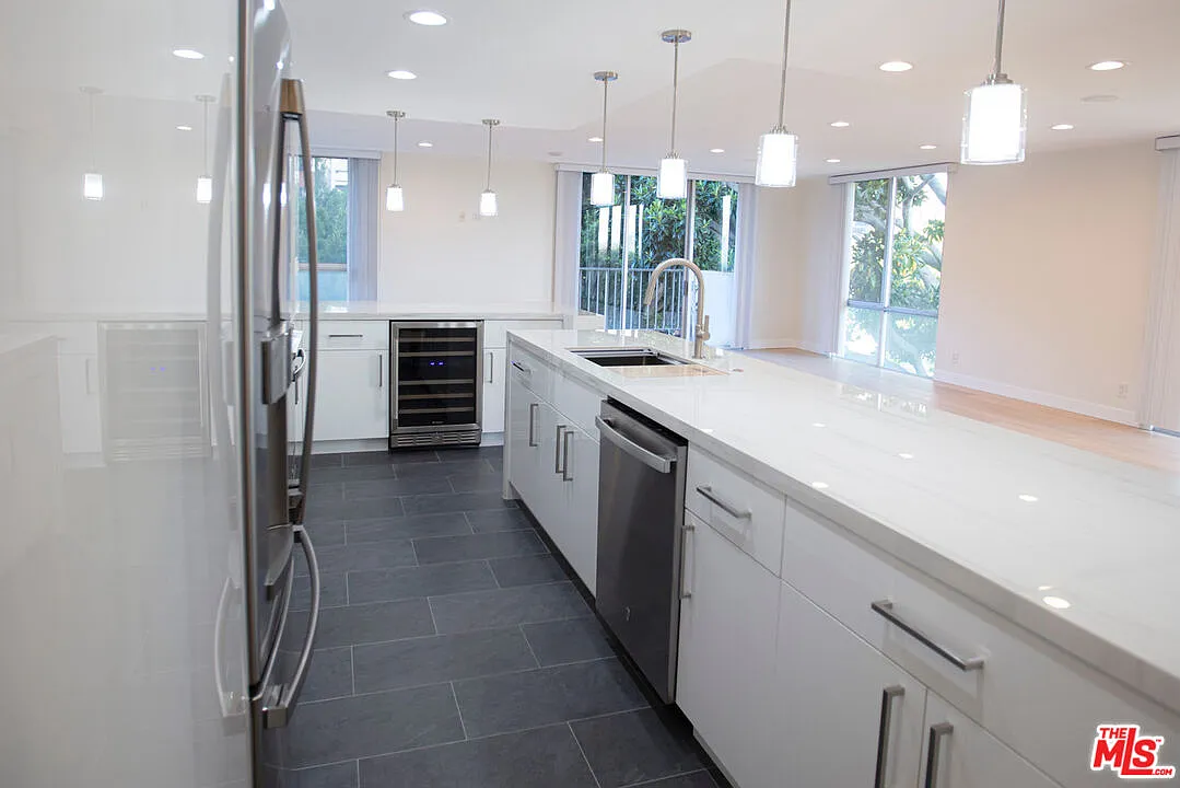 2 bed, 2.0 bath, 1416 sqft, $6,500 — Photo 1