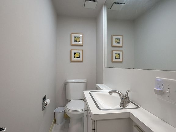 5th image of 7 Balmoral Dr