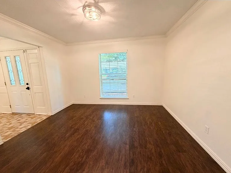 3433 Lynbrook Dr — Photo 8
