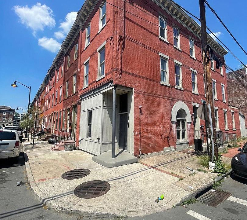 2nd image of 102 N Stockton St