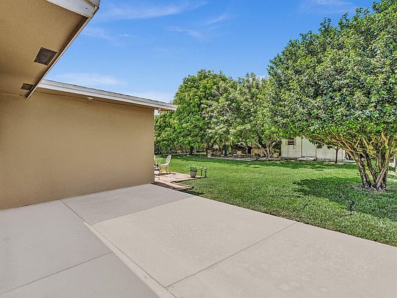 3rd image of 2624 SW 107TH Court