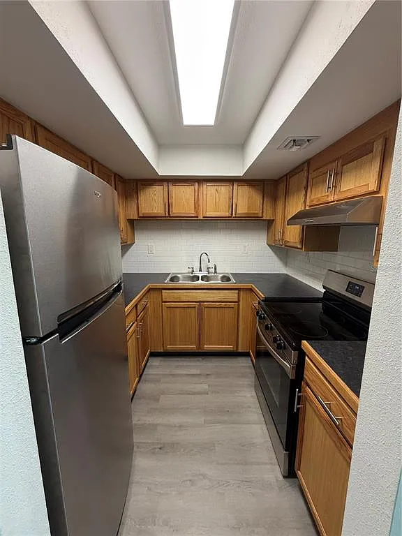 1 bed, 1.0 bath, 672 sqft, $1,250 — Photo 4