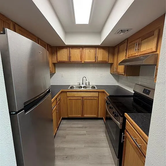 21287 Gertrude Ave #208 — Photo 4