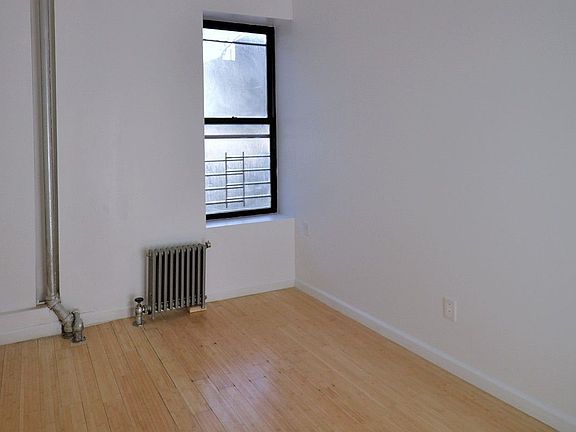 5th image of 974 Saint Nicholas Ave APT 3e