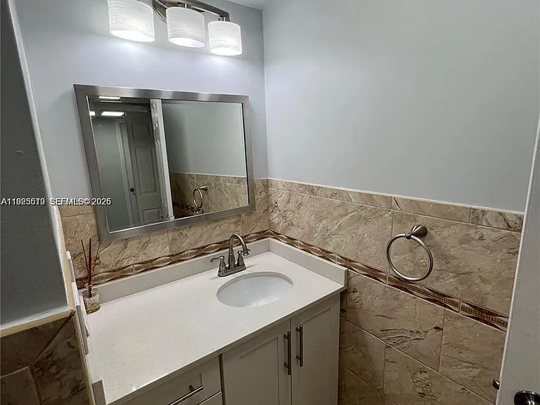 1075 W 68th St #218 — Photo 18