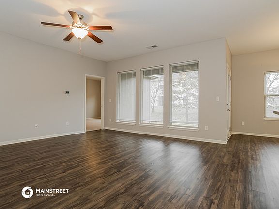 4th image of 1510 NE Jaclyn Dr